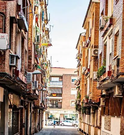 Apartment Entero, A Diez Minutos De La Juderia, Cochera Opcional