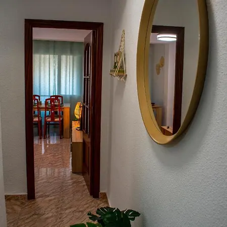 Entero, A Diez Minutos De La Juderia, Cochera Opcional Apartment *