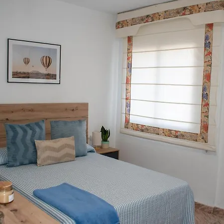 Apartment Entero, A Diez Minutos De La Juderia, Cochera Opcional