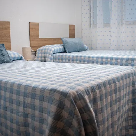 Entero, A Diez Minutos De La Juderia, Cochera Opcional Apartment *